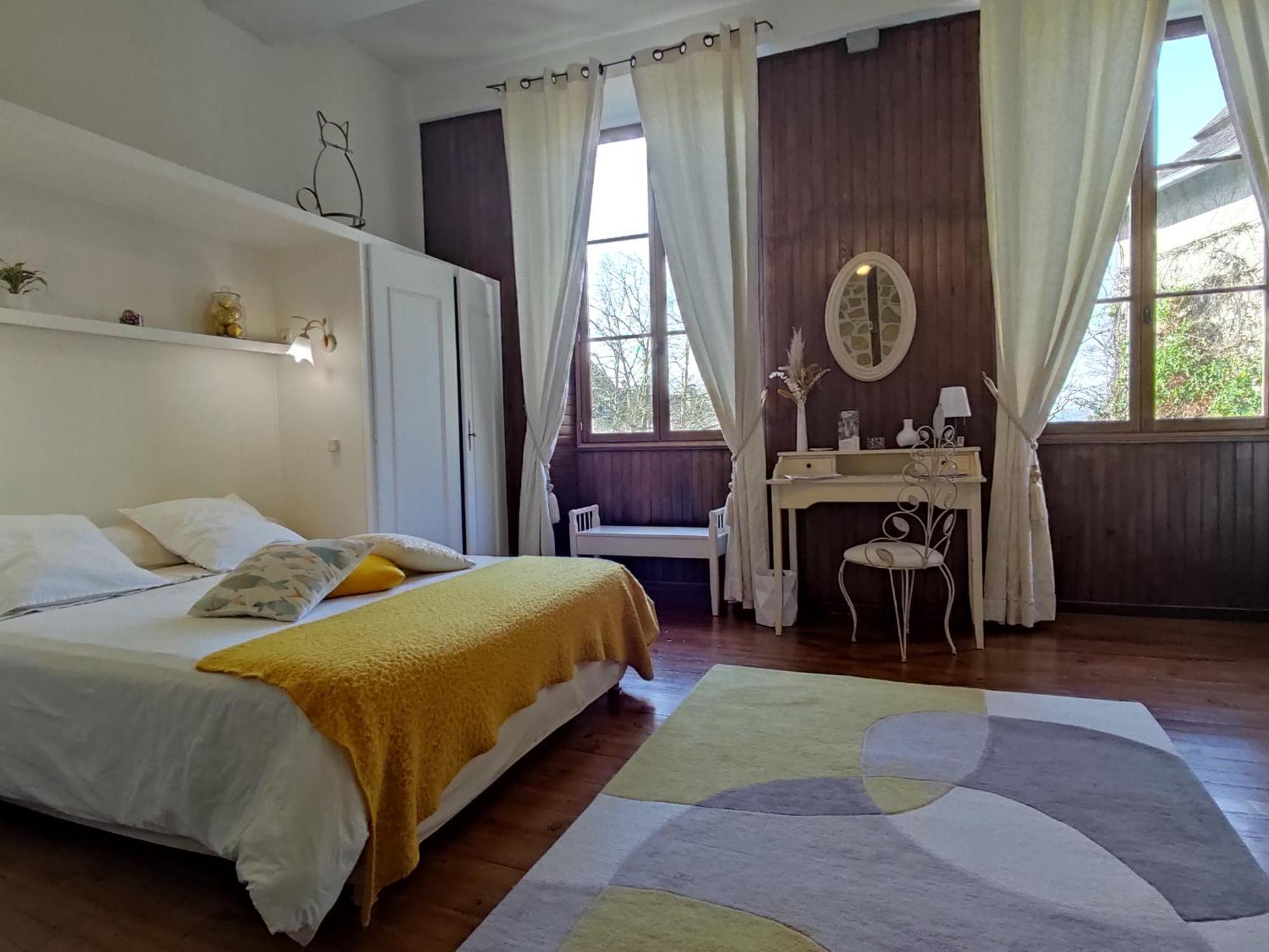 B&B Amphitryon Oloron-Sainte-Marie Buitenkant foto